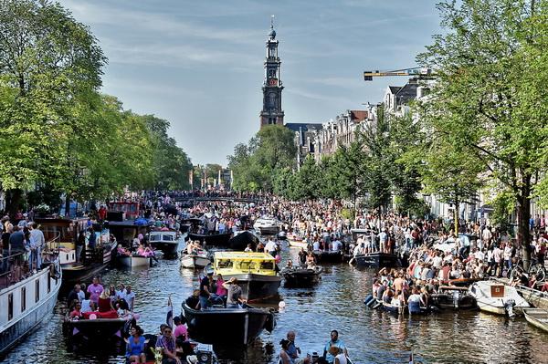 890.jpg