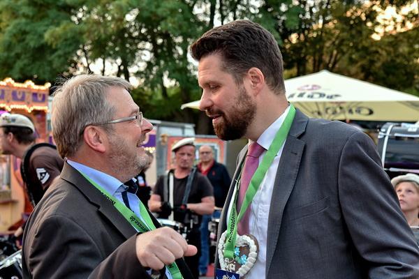 196.jpg