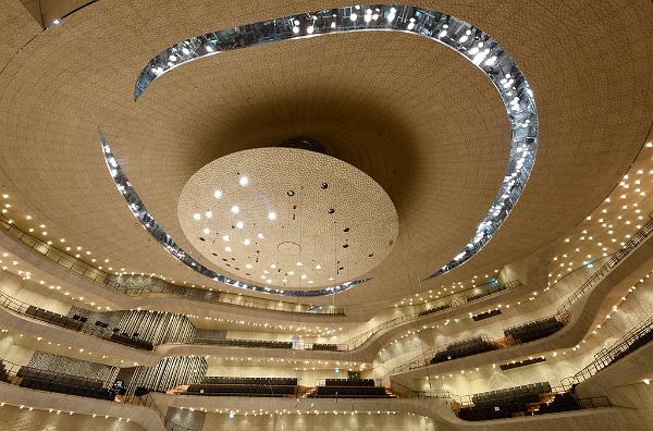 c_michael_zapf_13.jpg - Hamburg : Baustelle Elbphilharmonie . Probe , Probenpremiere in GroÂ§en Saal , NDR Elbphilharmonie - Orcherster