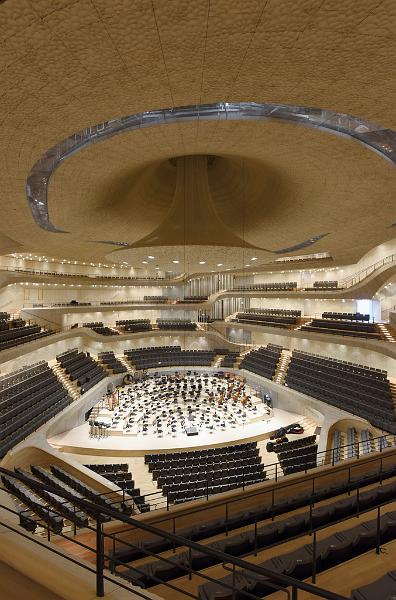 c_michael_zapf_22.jpg - Hamburg : Baustelle Elbphilharmonie . Probe , Probenpremiere in GroÂ§en Saal , NDR Elbphilharmonie - Orcherster