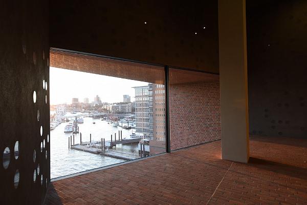 panoramafenster_foto_michael_zapf.jpg - Hamburg ; Baustelle Elbphilharmonie