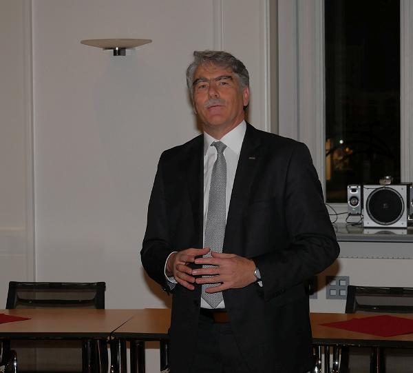 P1280341a.jpg
